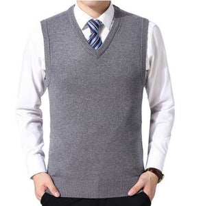 New 2019 Knitted Pullover Male V-Neck Sleeveless Formal Business Homme Casual Knitwear Solid  Men Thin Sweaters Vest J654